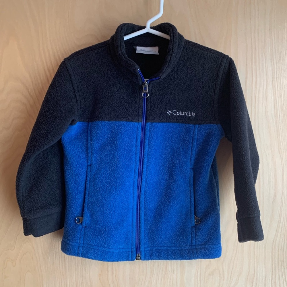 Boys blue Columbia fleece jacket, size 3T, GUC.